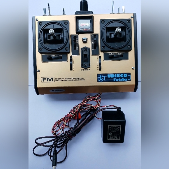 UDISCO FUTABA FP-T7FG/K Digital Airplane FM Transmitter Radio Control w/ Charger - Picture 2 of 16